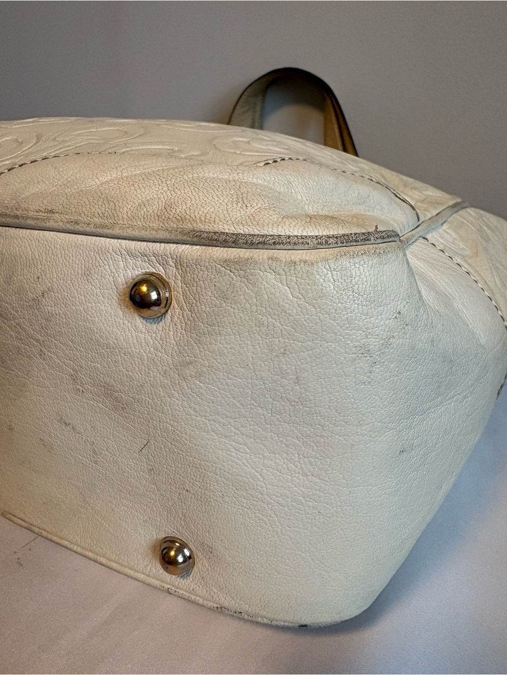 Gucci White Horsebit Embossed Leather Tote - as is condition - Picture 7 of 15